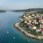 Orazur *