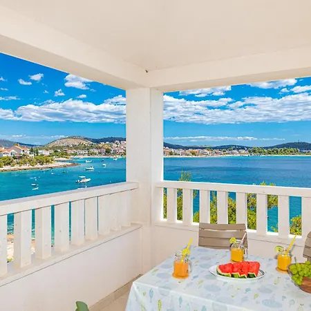 Orazur Apartman *