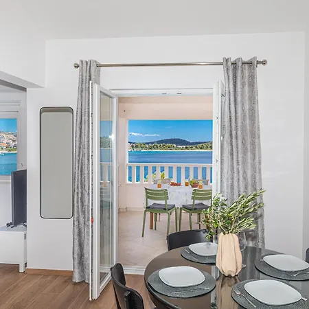 Apartman Orazur *